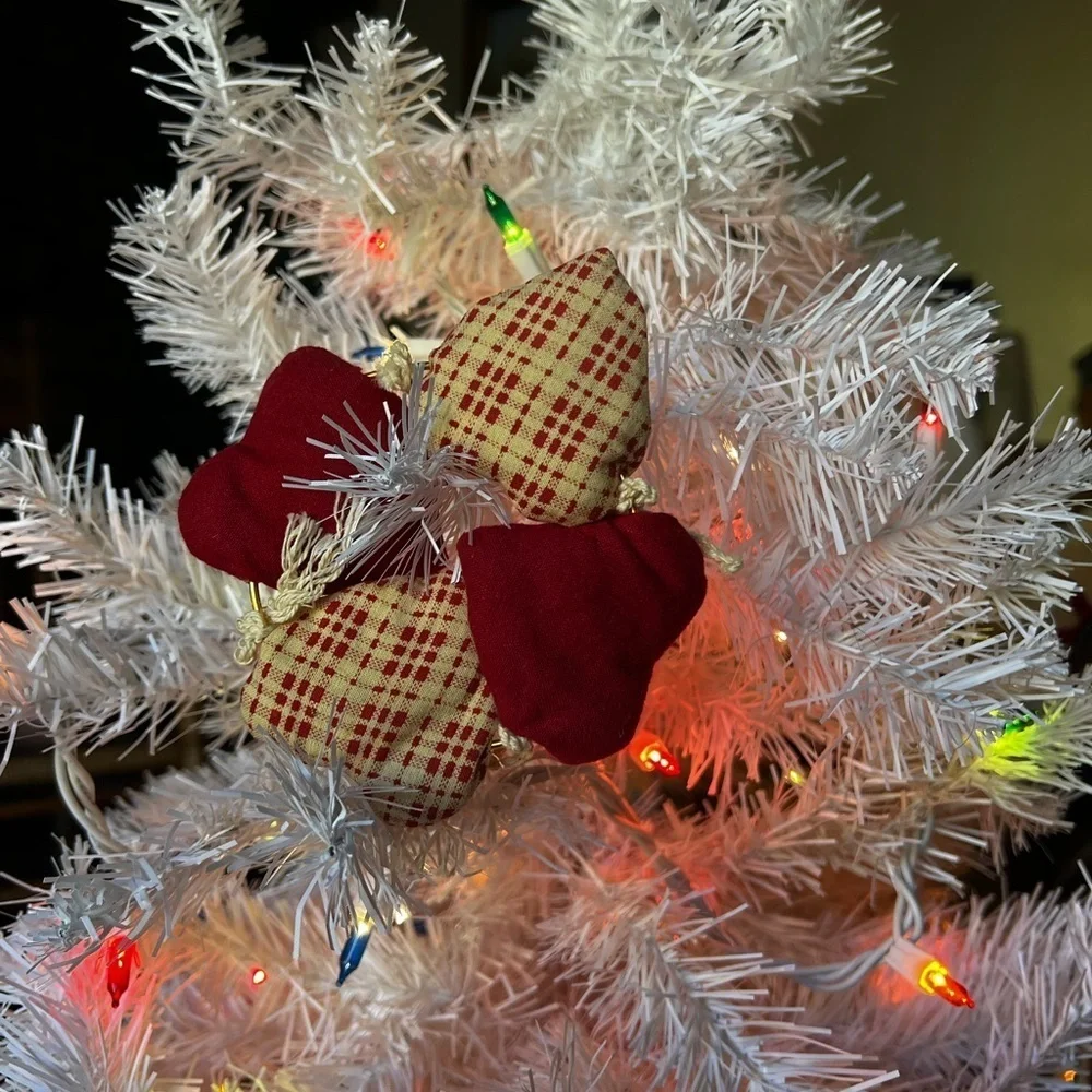 ❤️Vintage 1989 Christmas Gold Heart Trio Ornament